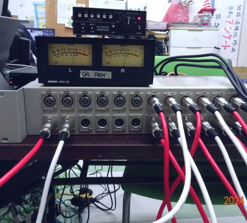 作業の効率化を喜ぶイラスト